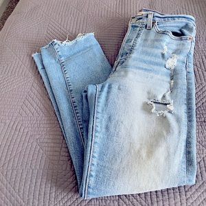 Levi’s wedgie straight size 27